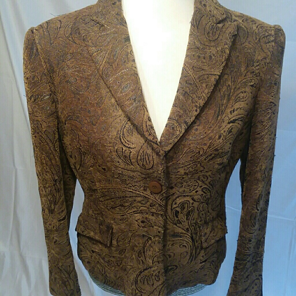 Grace Elements embroidered size 8 Blazer career